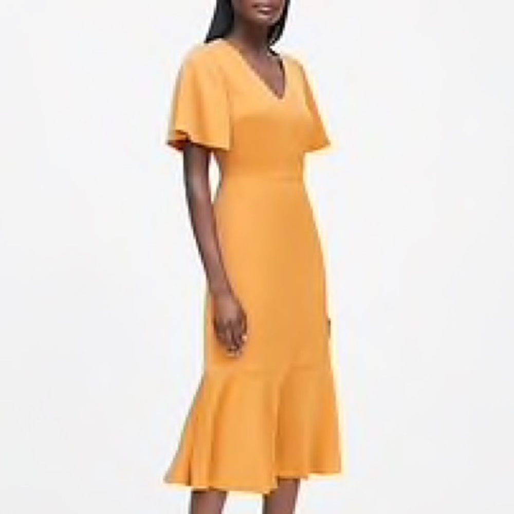 Yellow/Gold Midi dress
